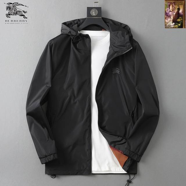 巴宝莉 2025开秋新款男士夹克外套，原单三标齐全高端版本！专柜定制面料 透气舒适度高，细节无可挑剔，品牌元素设计理念，专业代购级体现高品质。手感细腻柔软！呈现