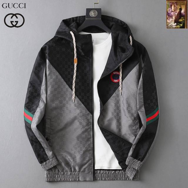 古奇 2025开秋新款男士夹克外套，原单三标齐全高端版本！专柜定制面料 透气舒适度高，细节无可挑剔，品牌元素设计理念，专业代购级体现高品质。手感细腻柔软！呈现休