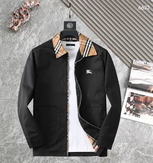 巴宝莉 高品质2025春秋新款夹克外套，秀场新品品相非常完美，记忆面料舒适保暖，三标齐全，色泽饱满诱人，非常出彩的设计，轻松将时髦感进阶，做工极为考究严谨，走线