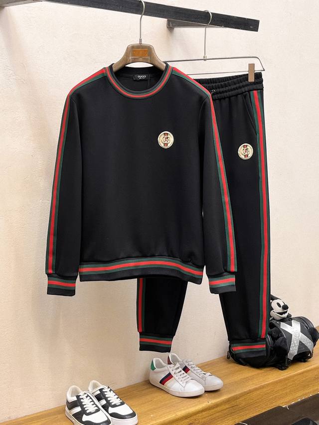 Gucci 古奇 爆款套装来袭 专注官网原版 2025全新爆款圆领卫衣套装 原单狠货倾注顶级设计师的精心之作 就为一个贴合、完美的上身效果 全天然优质天丝罗马棉