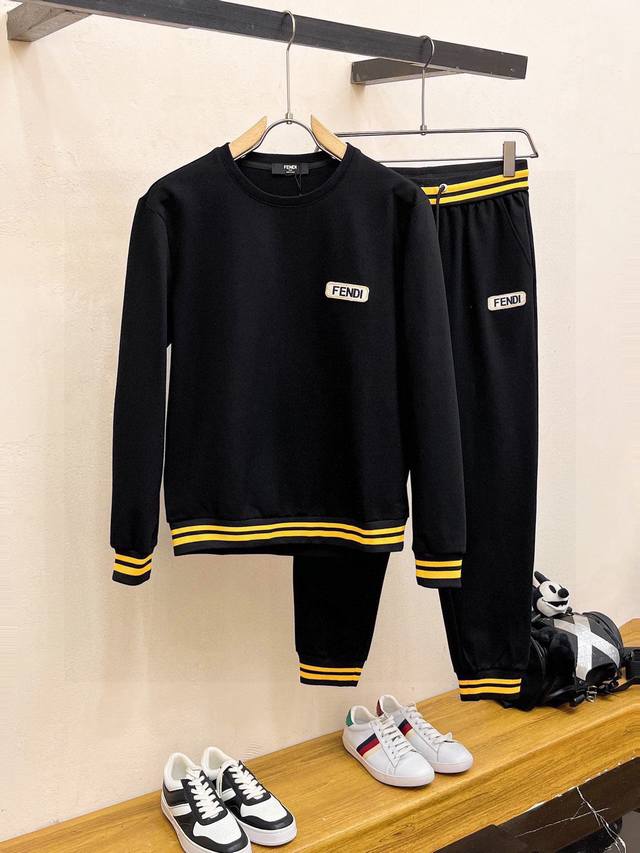 Fendi芬迪 爆款套装来袭 专注官网原版 2025全新爆款圆领卫衣套装 原单狠货倾注顶级设计师的精心之作 就为一个贴合、完美的上身效果 全天然优质天丝罗马棉1