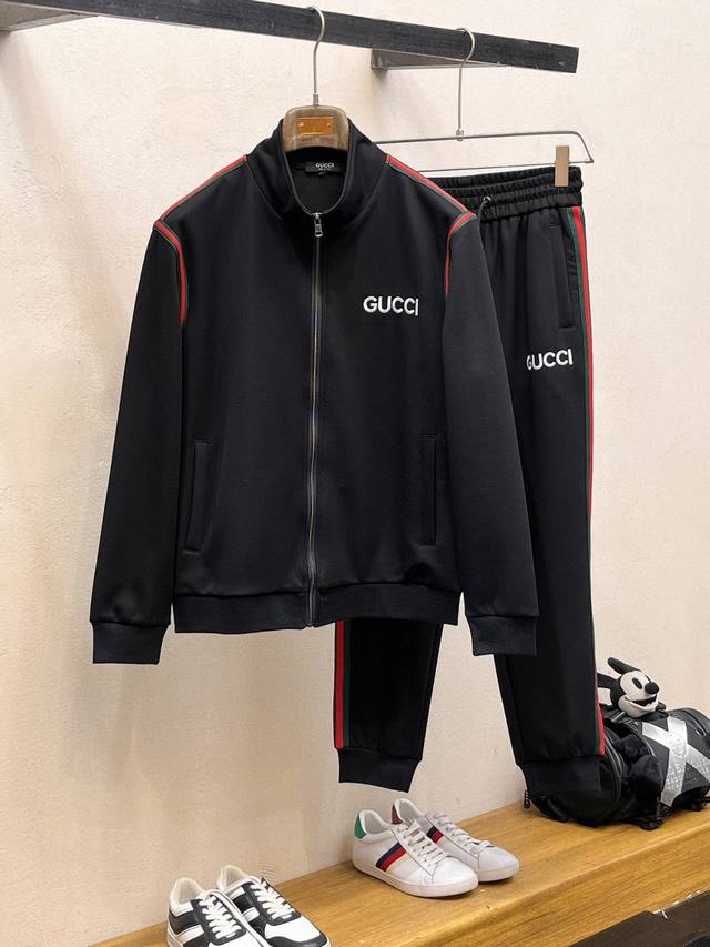 Gucci 古奇 爆款套装来袭 专注官网原版 2025全新爆款开衫卫衣套装 原单狠货倾注顶级设计师的精心之作 就为一个贴合、完美的上身效果 全天然优质天丝罗马棉