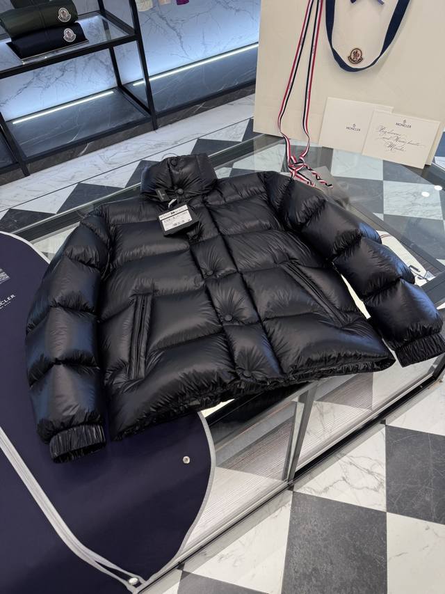 Moncler Dervox 蓝胖子 短款男士羽绒服夹克外套.更多细节实拍.