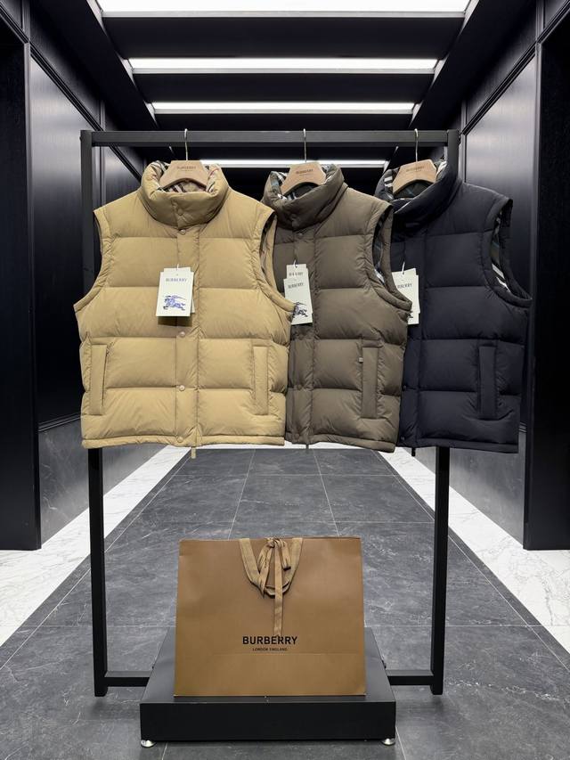 Burberry 博柏利2025全新格纹内衬可折袖连帽夹克羽绒服.袖子可脱卸 连帽可脱卸 连帽羽绒外套 立领羽绒夹克 连帽马甲 立领马甲 一件衣服四种穿法.三色