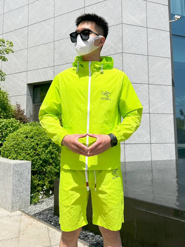 始祖鸟 2025夏季防晒衣短裤套装，海外专柜同步 奢华高级定制 任何人都可以轻松驾驭，客供进口聚纤维面料 手软舒适有型 吸汗透气 ，外贸公司订单，国内一线代工厂