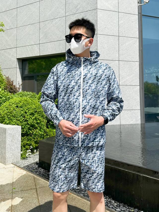 芬迪 2025夏季防晒衣短裤套装，海外专柜同步 奢华高级定制 任何人都可以轻松驾驭，客供进口聚纤维面料 手软舒适有型 吸汗透气 ，外贸公司订单，国内一线代工厂p