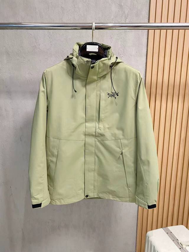 2025上新爆款 顶级始祖鸟羽绒 三合一可拆卸 始祖鸟百灵达万针刺绣 区别市场易脱落印花廉价版本 2025秋冬新款羽绒服始祖鸟新款连帽设计羽绒服外套，爆款三合一