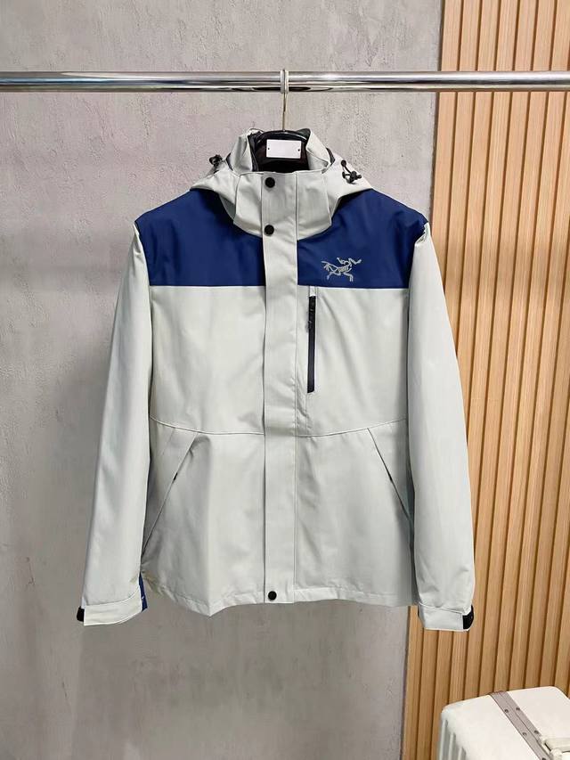 2025上新爆款 顶级始祖鸟羽绒 三合一可拆卸 始祖鸟百灵达万针刺绣 区别市场易脱落印花廉价版本 2025秋冬新款羽绒服始祖鸟新款连帽设计羽绒服外套，爆款三合一