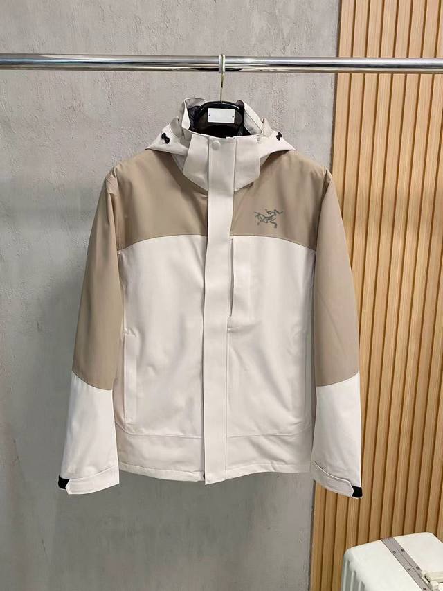 2025上新爆款 顶级始祖鸟羽绒 三合一可拆卸 始祖鸟百灵达万针刺绣 区别市场易脱落印花廉价版本 2025秋冬新款羽绒服始祖鸟新款连帽设计羽绒服外套，爆款三合一