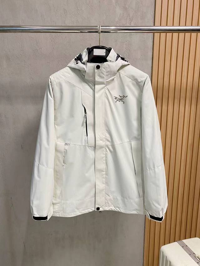 2025上新爆款 顶级始祖鸟羽绒 三合一可拆卸 始祖鸟百灵达万针刺绣 区别市场易脱落印花廉价版本 2025秋冬新款羽绒服始祖鸟新款连帽设计羽绒服外套，爆款三合一