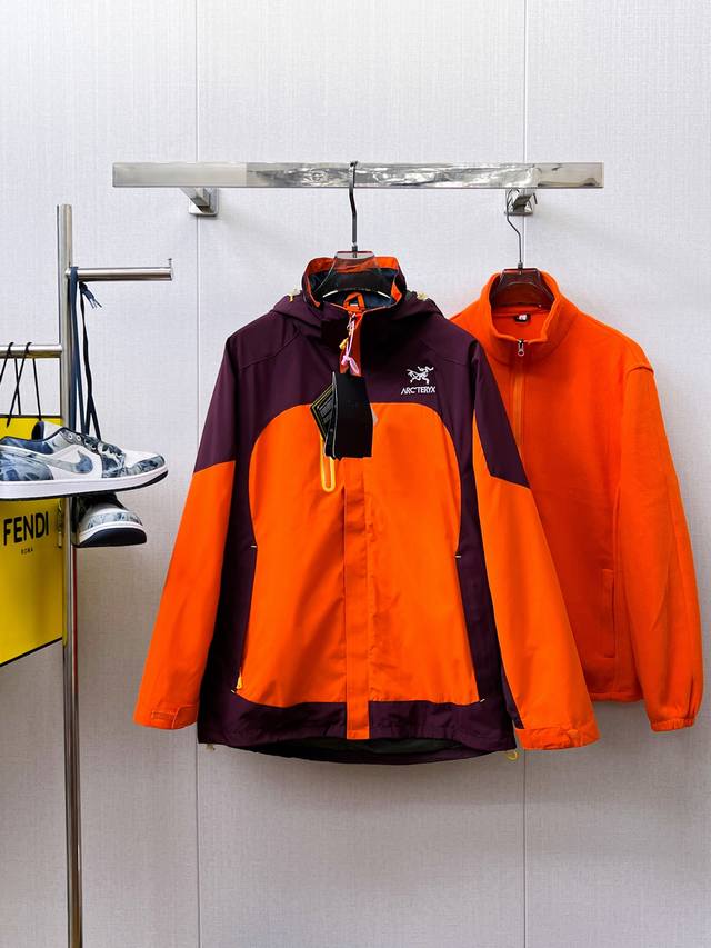 主推产品 年后可售后！ 三合一羊羔毛 始祖鸟百灵达万针刺绣 区别市场易脱落印花廉价版本 最高版本Arcteryx Beta Sv始祖鸟硬壳顶级全压胶版本冲锋衣