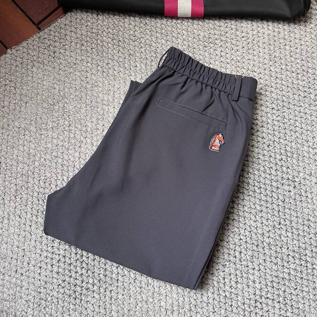 爱马 ‘’Ss25秋冬新款休闲裤西裤，官网同步发售，裤身工艺设计，进口客供辅料、面料定制，代工厂p出品免检！每个细节做到极致，原版五金配件，潮范十足、上身有型帅