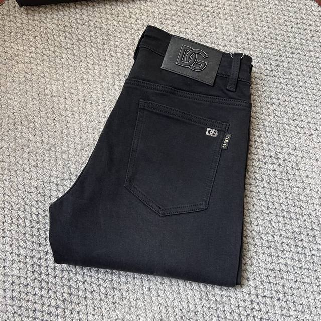 Dg 2025Ss重工休闲牛仔裤，进口优质水洗弹力面料，上身舒适透气有弹力，客供五金辅料装饰，版型超正，全品相订单款，上身帅气十足 Size：29-38