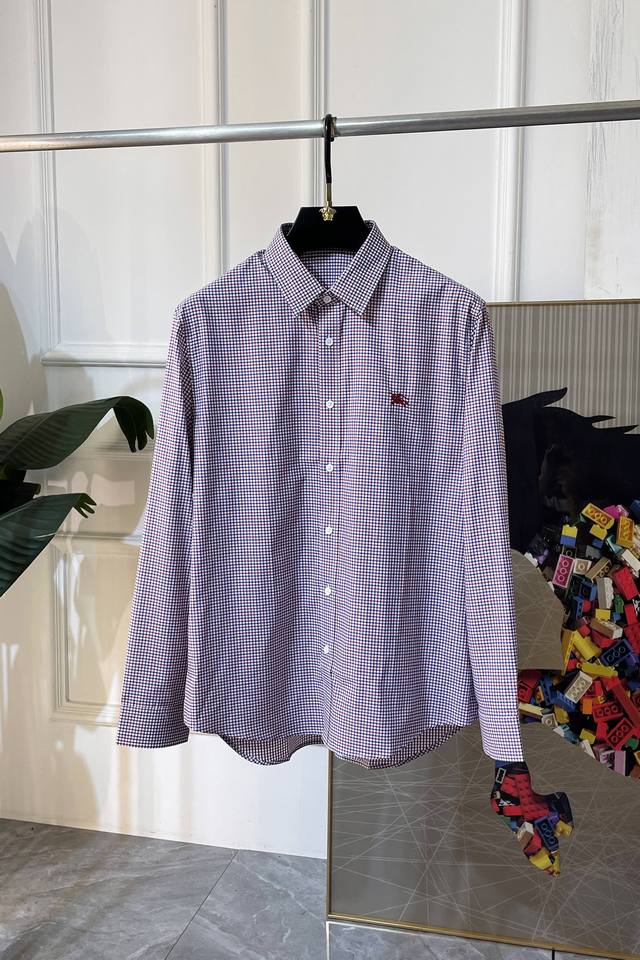 巴宝莉 2025Ss时尚大爆款精品长袖衬衫，贸易公司渠道货，品相完美如斯，属于入柜级别，可预见性的爆款，高级定制进口高级棉混纺面料，大师级剪裁，质感无敌，亲肤性