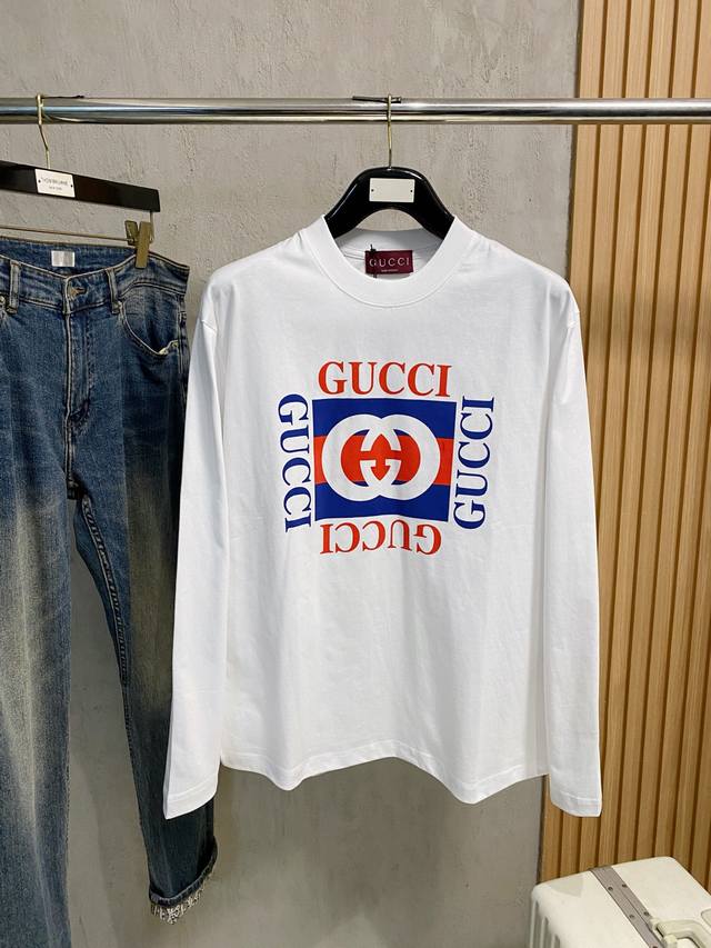 高版本 古驰 2025新款经典圆领长袖 时尚百搭经典元素打造精致工艺专柜面料，顶级元素融合打造，经典短袖3标齐全，潮男时尚，无论是上身舒适度还是都是无可比拟的存