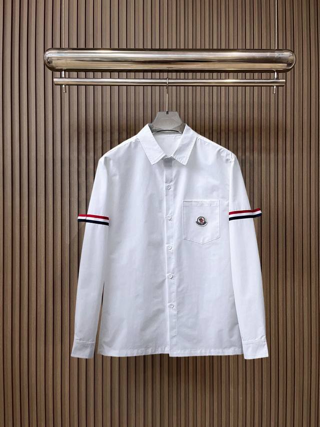 蒙口 2025Ss新款男士长袖衬衫，数码印花定位，高端版本衬衣！专柜定制面料 透气舒适度高，细节无可挑剔，品牌元素设计理念，体现高品质。手感细腻柔软！呈现休闲裁