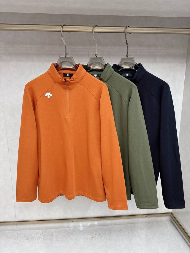 迪桑特 2025秋冬新款贸易订单长袖打底衫，全品相！！网红款！工艺采用胸前Logo徽章设计！上身舒适透气，不僵硬，整体有着丰富的立体感，品质出口订单，定制专属长