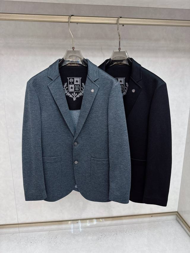 Loro piana诺悠翩雅尊享品味，尽显绅士风范 秋冬高端休闲西装 每一位追求细节、崇尚品味的时尚成功男士，都值得拥有一件能够彰显非凡气质的休闲西装，我们为您
