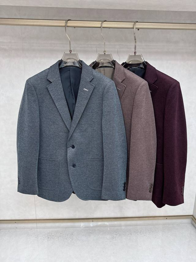 杰尼亚 25Fw秋冬出品新款系列！-Zegn*A男士轻奢时尚绅士羊毛西服，选择羊毛单西就是选择一种品质生活，让他成为你衣柜中的经典之作，为你的人生增添一抹优雅的