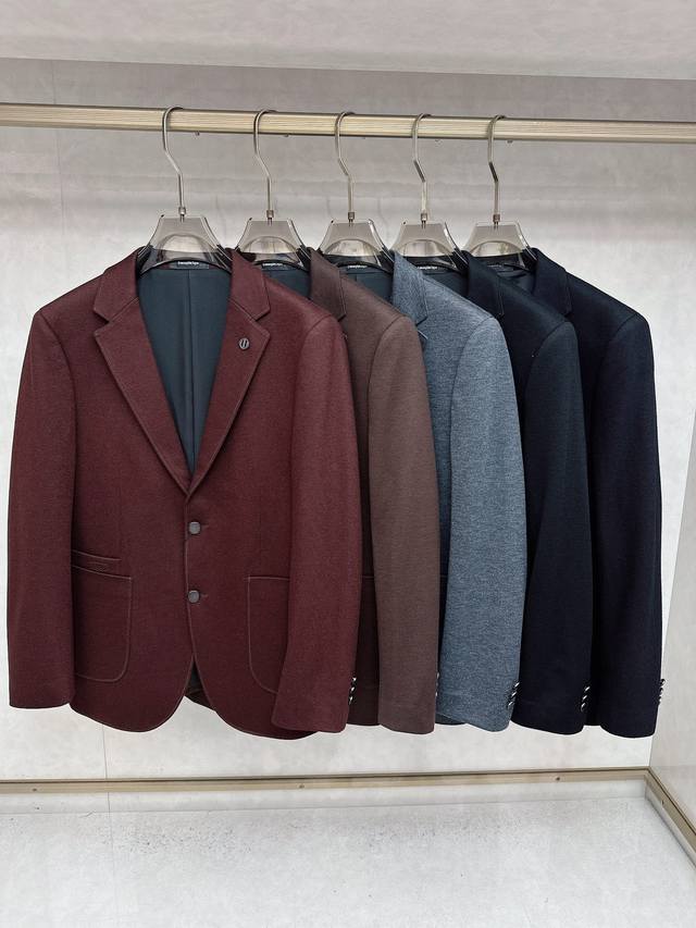 杰尼亚 25Fw秋冬出品新款系列！-Zegn*A男士轻奢时尚绅士羊毛西服，选择羊毛单西就是选择一种品质生活，让他成为你衣柜中的经典之作，为你的人生增添一抹优雅的