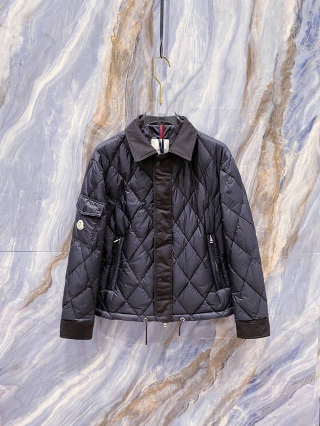 Moncler 蒙口 独家爆款2025秋冬新款羽绒服 原版1:1订制五金配件全进口原版定制 欢迎专柜对比 绝对的高品质 采用顶级90白鸭绒 超柔软 充羽量蓬松饱