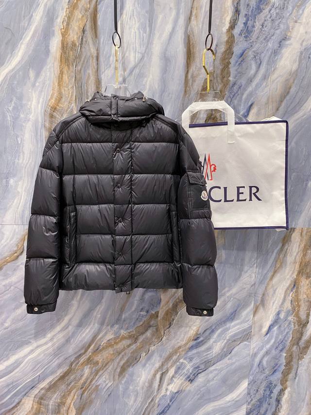 鹅绒 Moncler 蒙口 2025秋冬新款羽绒服 原版1:1订制五金配件全进口原版定制 欢迎专柜对比 绝对的高品质 采用顶级95白鹅绒 超柔软 充羽量蓬松饱满