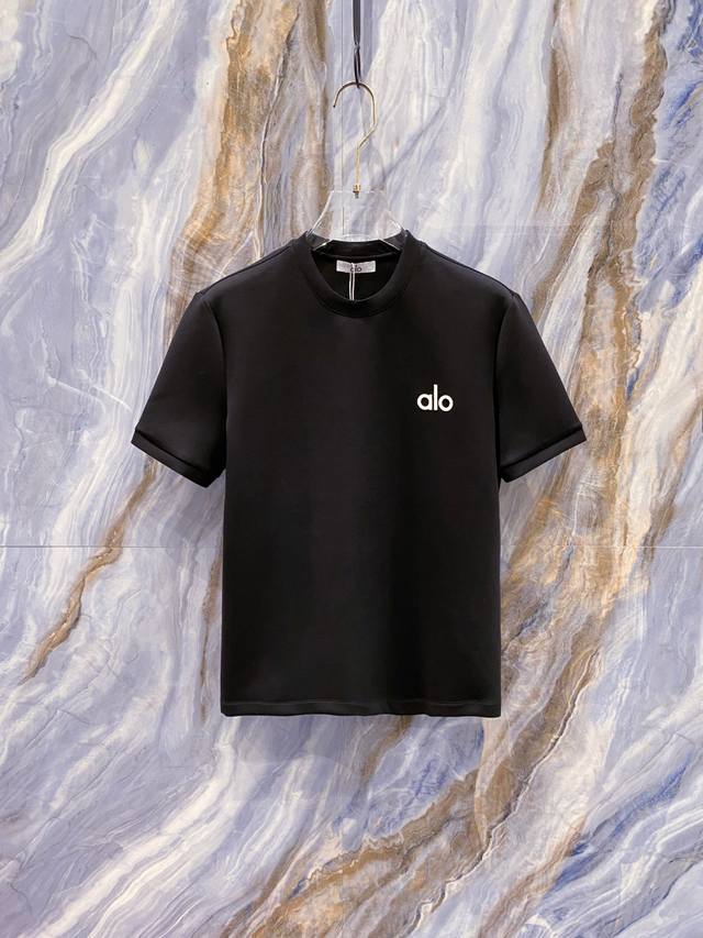 Alo 2025秋冬太空棉字母刺绣Logo时尚百搭打底圆领短袖衫，精致工艺面料，顶级元素融合打造，经典短袖3标齐全，潮男时尚，无论是上身舒适度还是都是无可比拟的