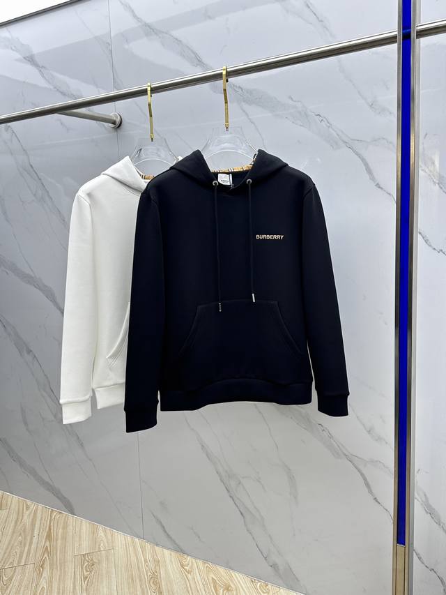 Burberry巴宝莉 2025Ss秋冬新款男女款连帽卫衣.贸易公司渠道货，精选优质空气层针织棉面料，手感柔软轻薄软糯，版型挺括有型不拉胯，精心设计品牌Logo