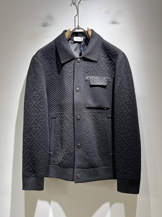 Monc*Ler蒙*口 2025秋冬经典针织夹克外套，都市时尚休闲款！面料超软面料帅酷爆款夹克外套。时尚都市百搭款款，速干衣，水洗后快速脱水干爽，上身透气而且时