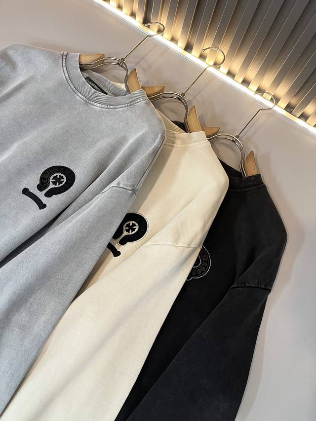 Chrome Hear*S克*心 2025秋冬新款男女同款卫衣！男女同款一款让你从心底认可的高街夹克外套，并且经过时间的推移而让你更加珍稀，潮流的高街之王，那就