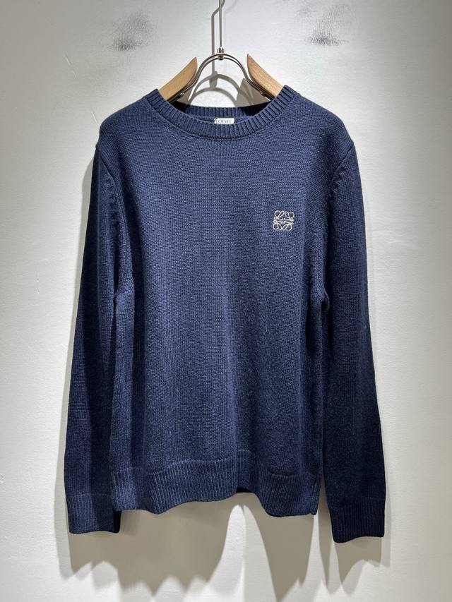 Lo*We 罗*威2025秋冬新款针织羊毛衫，贸易公司渠道货，2025年最新品，官柜同步售卖，经典明星级单品！Lo*We家的皮具单品在整个时装圈最有极高的的发言