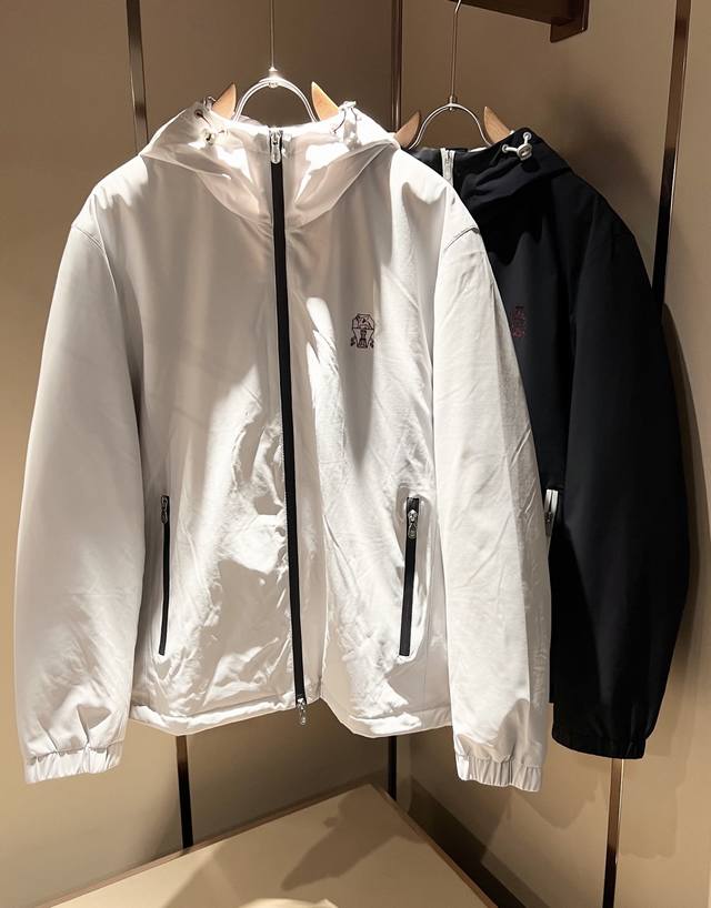 Bc-Brunello Cucineli 2025秋冬男女同款羽绒服外套，羽绒面料夹克 防水羽绒服保暖外套！再次推出市场，打造为迭代更新的科技系列，回应21世纪