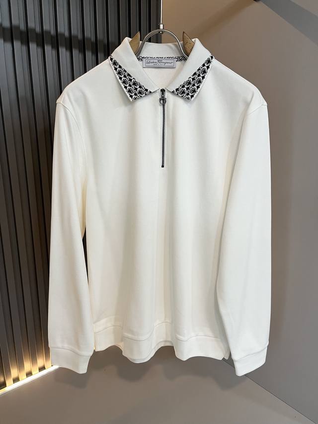 Ferraga*Mo菲拉*慕 2025秋冬新款polo衫，采用进口专属珠地棉面料！！简单菲拉*慕Logo标志拉链设计！代表品牌形象 简洁舒适的款式，线条感粗细均