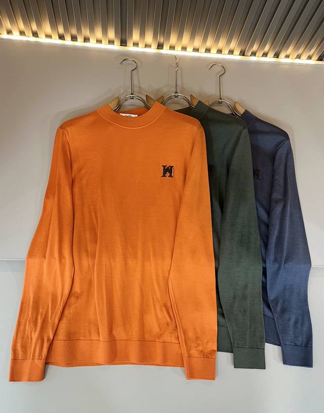 Her*Mes爱*仕2025秋冬新款男士针织羊毛衫，全新升级百搭基础款，低调奢华，品格之选！甄选优质精选优质羊毛打造而成，有着超强的垂直性能 艺术感极强H标志L