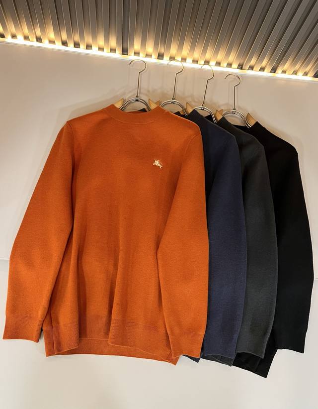 Bur*Erry 巴*莉 2025秋冬新款男士针织羊毛衫，品牌最新设计元素！既不单调也不复杂,恰到好处的展现品味！客供定制羊毛顶级原版专属面料！面料独具的高奢感