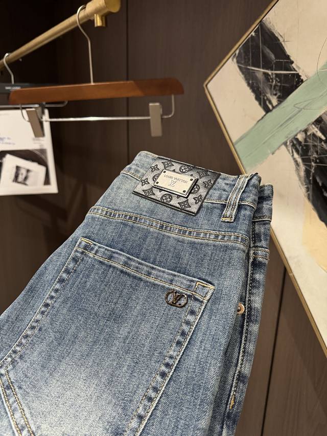 Lv25S新款男士休闲牛仔裤，码数29-38