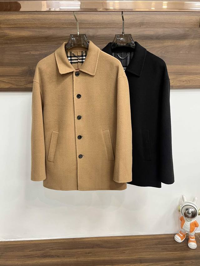 真皮系列 Birberry Dior 2025Ss秋冬新款发布巴宝莉羊绒大衣外套，秋季爆款羊绒面料，长款无腰带设计穿上就是舒适自在又显瘦的存在，慵懒而随性，结合