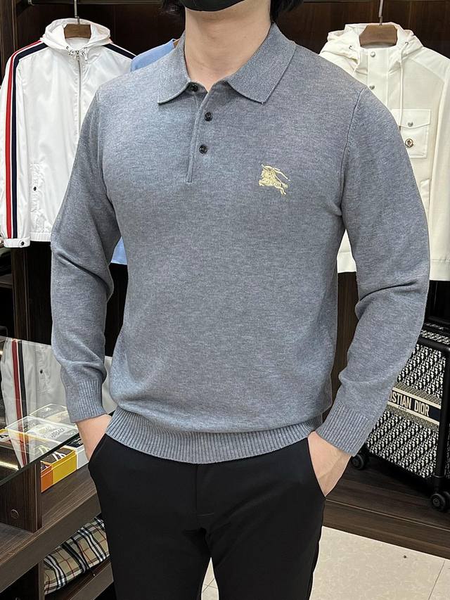 主推 Burberry 巴宝莉 独家专供新款羊毛针织衫潮男时尚翻领羊毛衫，高端欧版原单羊毛针织毛衣，美丽诺羊毛面料，透气舒适度高，细节无可挑剔，品牌元素设计理念