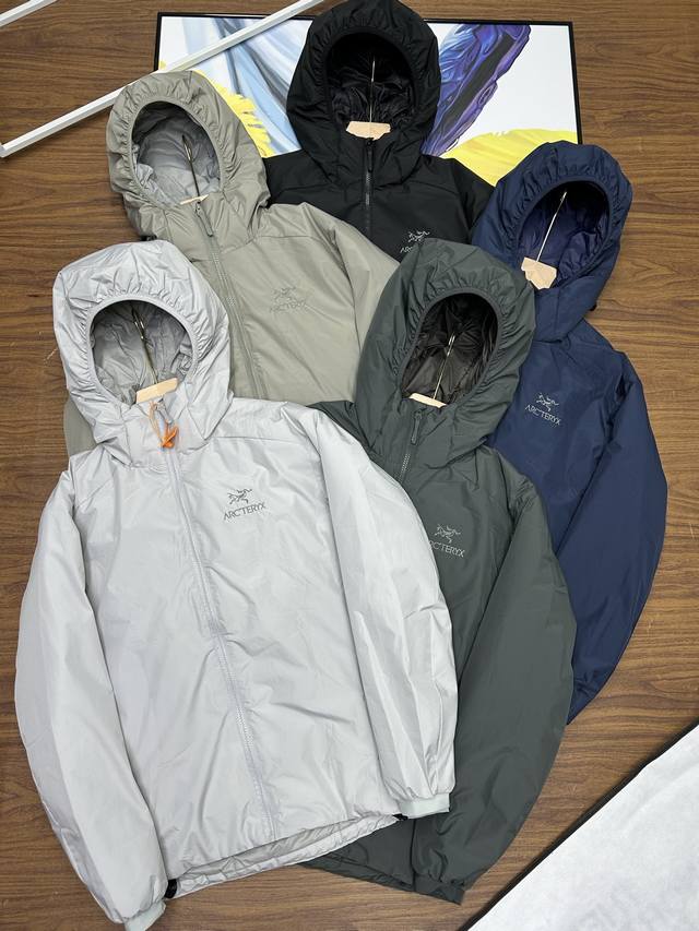 始祖鸟五色Arcteryx Atom 阿童木Ar Hoody 情侣同款防风保暖纯色休闲运动连帽棉服外套 始祖鸟 阿童木Atom Ar Hoody作为鸟家棉服系列