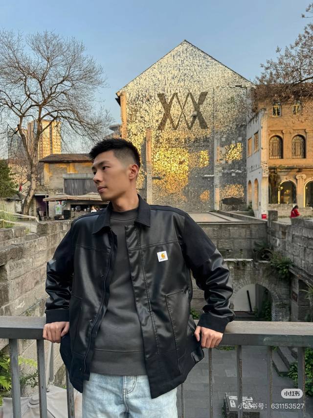 卡哈特Carhartt X Wip Junya Watanabe卡哈特联名款 Ss24拼接皮革Logo翻领皮衣夹克外套 都市机能风 男女皮衣外套满满的Clean