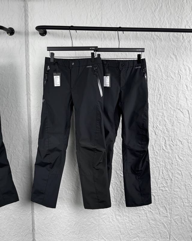 Arc’Teryx 始祖鸟 运动户外登山轻量防风防水 半拉链硬壳压胶冲锋裤 原版开模定做 辅料细节全部1:1 细节拉满 最高品质 随意对比 户外人直接封神！这件