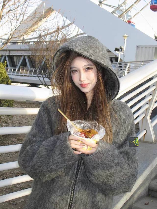 Stone Island 25Fw 石头岛羊毛混纺全拉链马海毛连帽重磅外套 定制定染羊毛混纺面料 硬挺有型不软榻不会扎 羊毛外套非常吃版型 日本进口机器定位三次