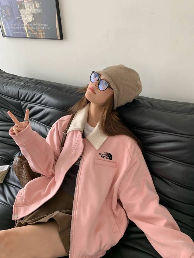 高克重超柔鹿皮绒北面秋麂皮绒外套女新款小个子宽松休闲短款棒球服夹克外套 采用超柔高密度鹿皮绒 非常非常柔软舒适 不是薄薄的 此款比较厚实 原版质量做工 Loog