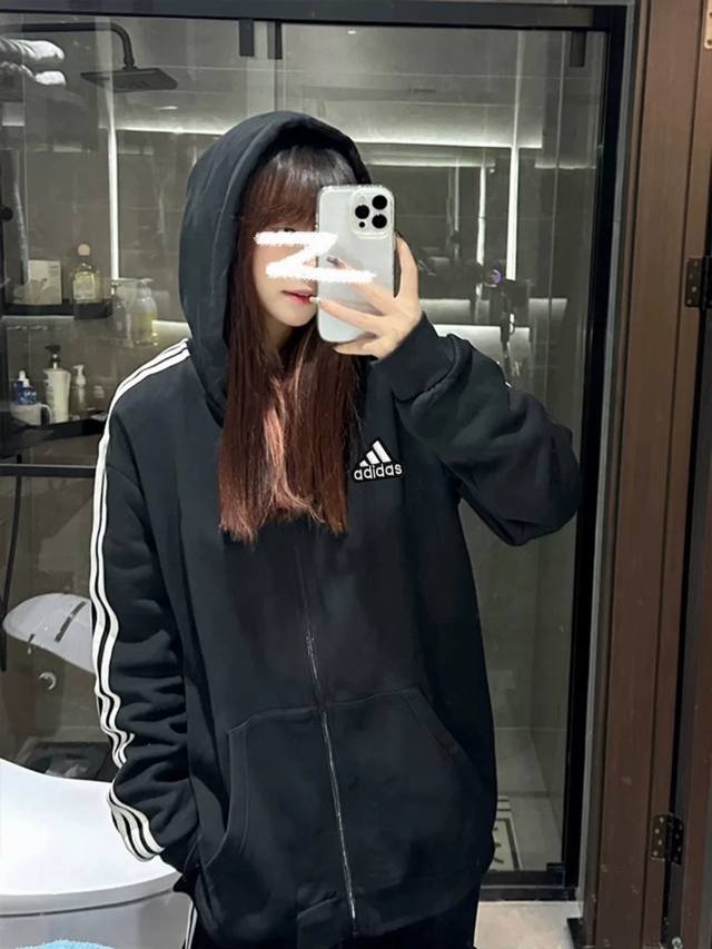 阿迪达斯Adidas三条杠Ins风黑色三条杠连帽开衫卫衣男女宽松显瘦外套 高质量 原版压线 贴布刺绣 纯棉华棉 版型宽松 百搭 无多余线头 质量做工都可以放心
