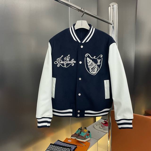 上新 纯原臻品 顶级原版复刻 Louis Vuitton Lv Ss 航海Logo刺绣海螺图案棒球服，秋冬外套。满屏的高级感，时髦清爽的航海系 大身标志性的 L