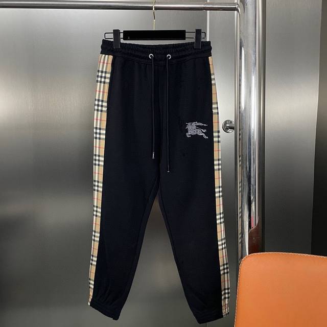 长期有货 上新 纯原臻品 顶级原版复刻 Burbberry巴宝莉2025Ss新款战马拼接格子卫裤长裤 原版面料高版本高品质 网红明星同款 定制400克毛圈面料