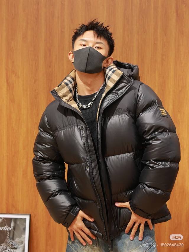 上身咨询图图 Burberry｜巴宝莉 柜柜级新款Burberry格子羽绒 短款羽绒服