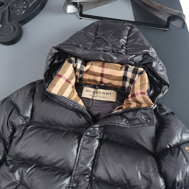 黑色实拍细节图 Burberry｜巴宝莉 柜柜级新款Burberry格子羽绒 短款羽绒服
