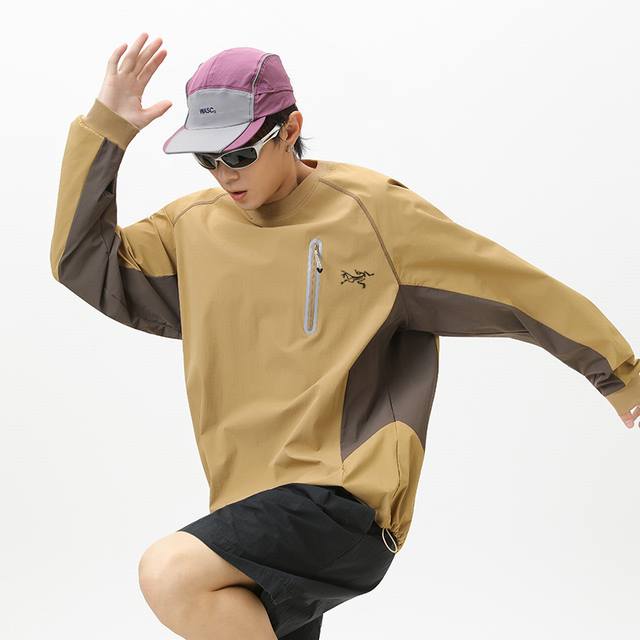 Arc'teryx始祖鸟男士长袖T恤 徒步内搭S-Functional圆领打底衫速干T恤 户外牛货！透气春夏秋速干高弹运动，跑步健身，圆领长袖T恤。 此款经过多