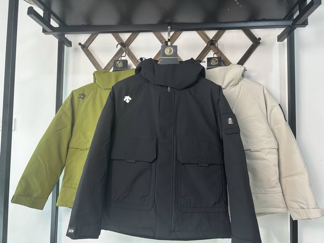 Descente迪桑特羽绒服男女同款90白鸭绒 转图必卖的大爆款！品质好到爆！这款不挑年龄段，上身太好看！真正的防水防风冲锋衣 暴雨级防水 有效阻挡风霜雨雪侵袭